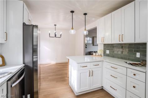 30 Madison Avenue Cuyahoga Falls OH 44221