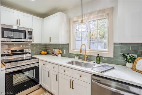30 Madison Avenue Cuyahoga Falls OH 44221