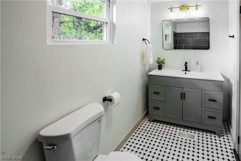 30 Madison Avenue Cuyahoga Falls OH 44221