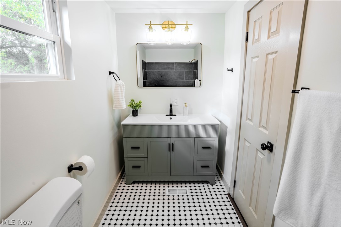 30 Madison Avenue Cuyahoga Falls OH 44221