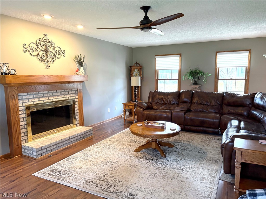 5554 Ashbrook Street Louisville OH 44641