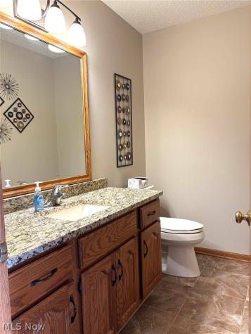 5554 Ashbrook Street Louisville OH 44641