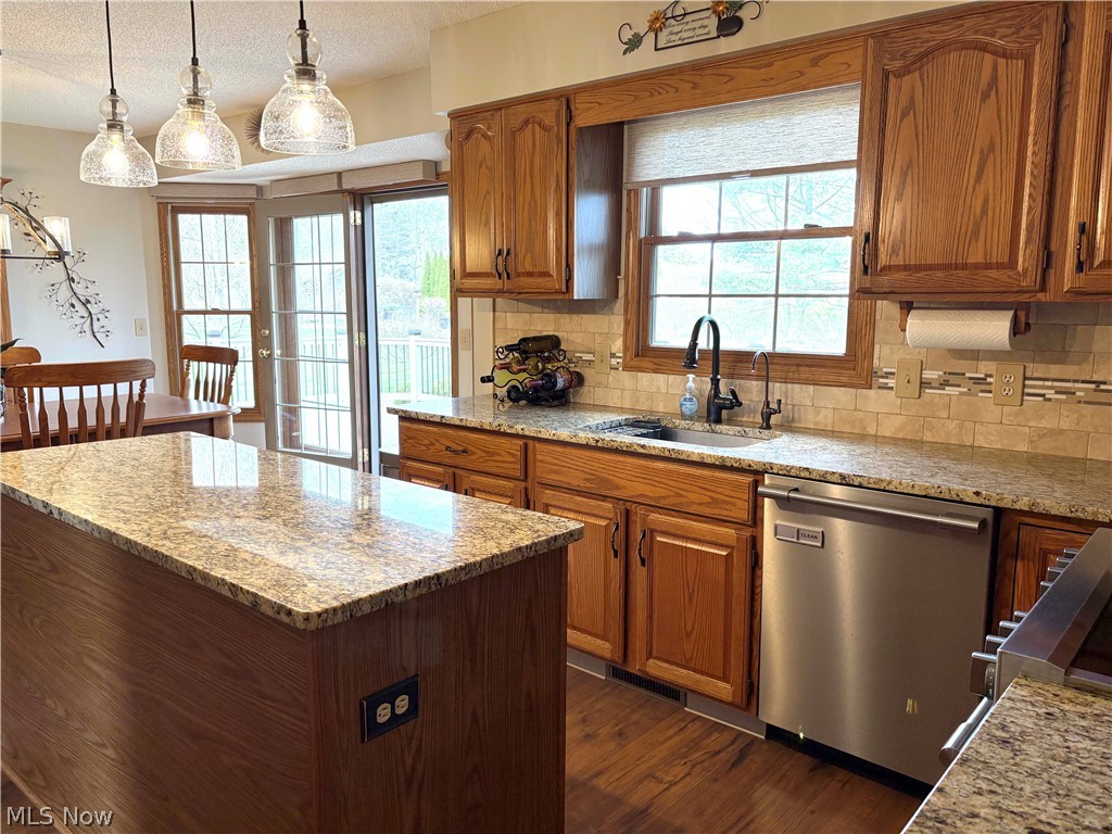 5554 Ashbrook Street Louisville OH 44641