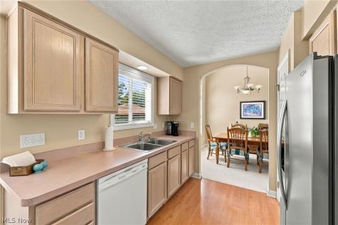 10262 Wildflower Way Broadview Heights OH 44147