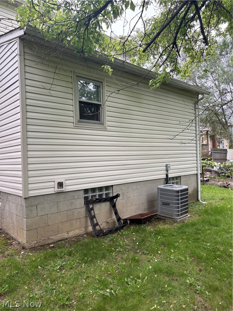 2136 16th Street SW Akron OH 44314