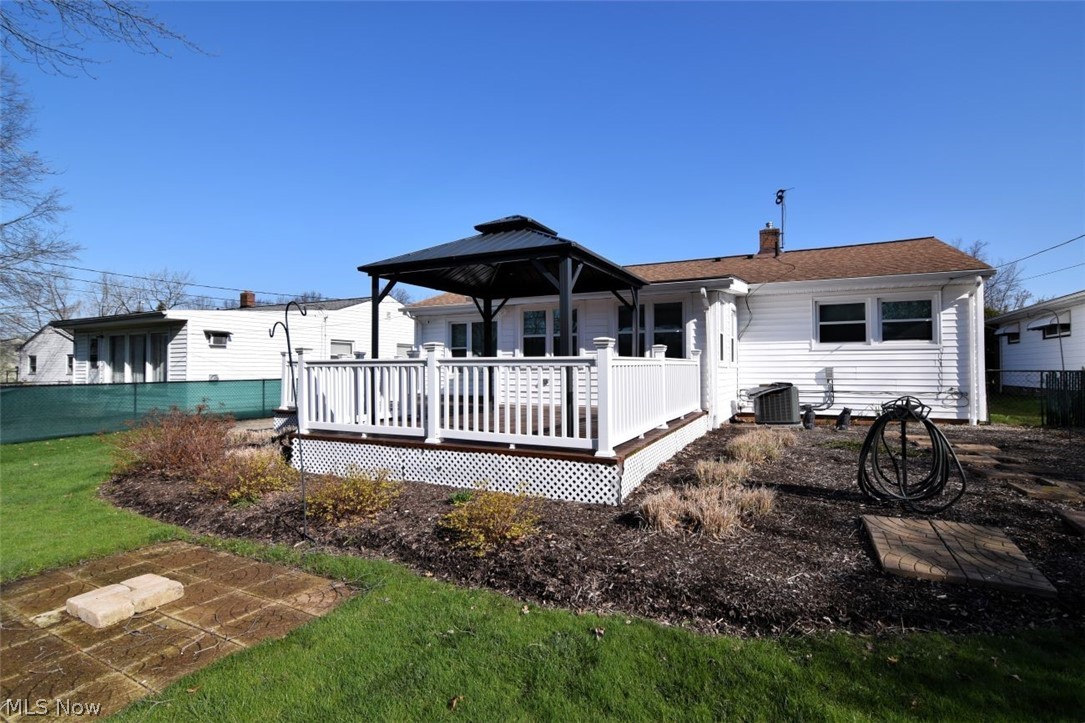 4912 N Sedgewick Road Lyndhurst OH 44124