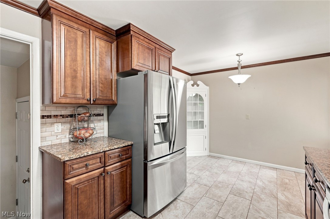 1517 Parkhill Road Cleveland Heights OH 44121