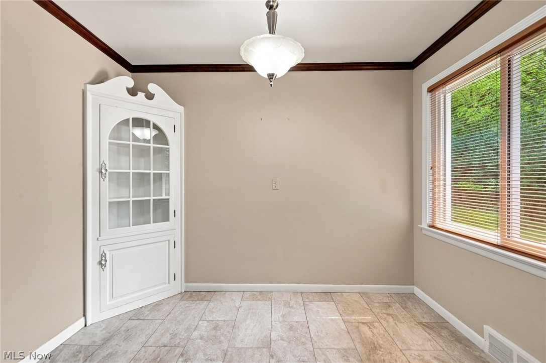 1517 Parkhill Road Cleveland Heights OH 44121