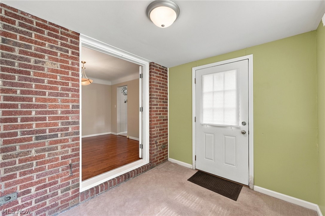 1517 Parkhill Road Cleveland Heights OH 44121