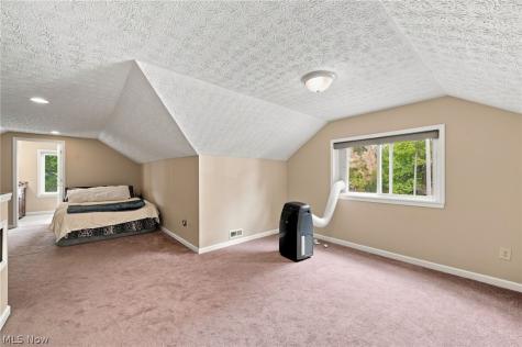 1517 Parkhill Road Cleveland Heights OH 44121