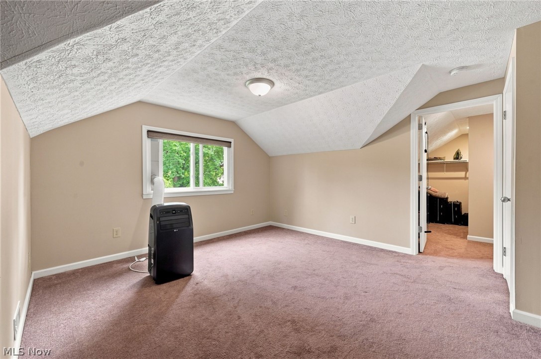 1517 Parkhill Road Cleveland Heights OH 44121