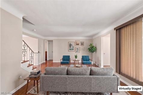 1517 Parkhill Road Cleveland Heights OH 44121