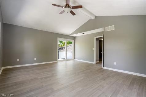 1271 Carol Drive Kent OH 44240
