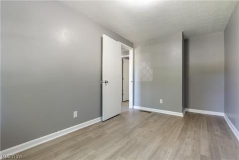 1271 Carol Drive Kent OH 44240
