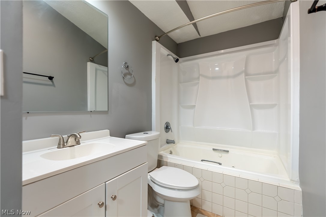 1271 Carol Drive Kent OH 44240
