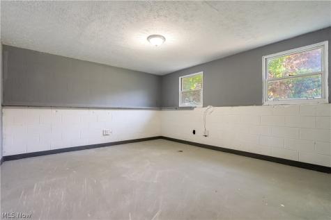 1271 Carol Drive Kent OH 44240