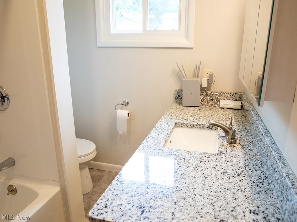 2305 Oak Street Salem OH 44460
