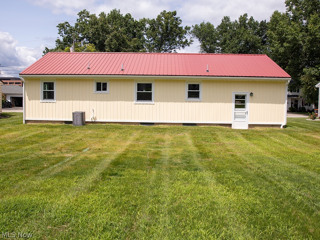 2305 Oak Street Salem OH 44460