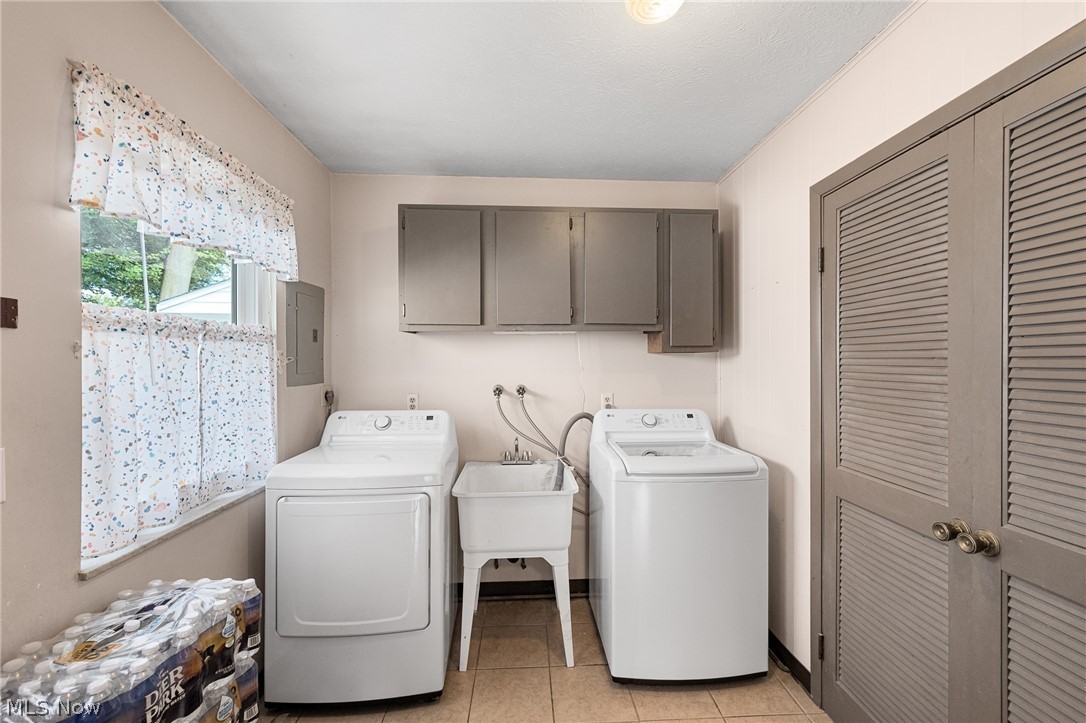 1019 Elmwood Drive Willoughby OH 44094