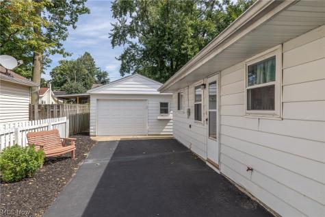 1019 Elmwood Drive Willoughby OH 44094