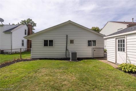 1019 Elmwood Drive Willoughby OH 44094