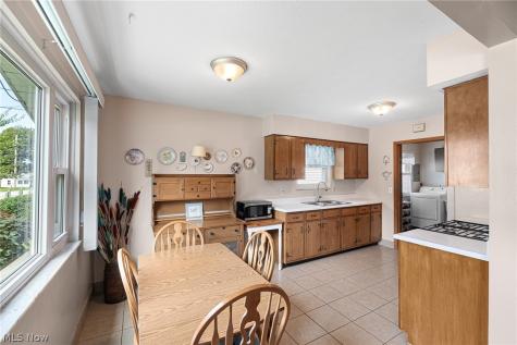 1019 Elmwood Drive Willoughby OH 44094