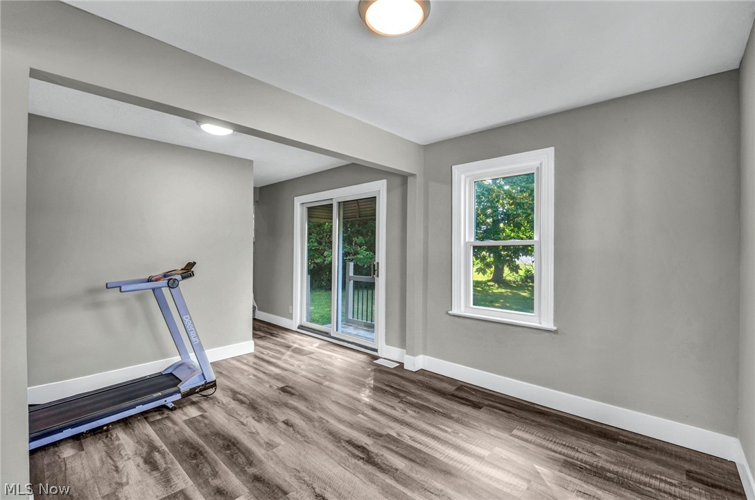 1925 Robindale Street Wickliffe OH 44092