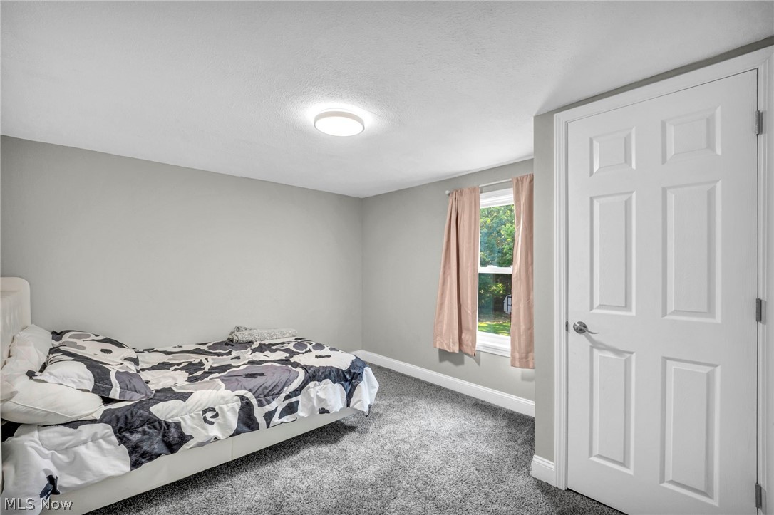1925 Robindale Street Wickliffe OH 44092