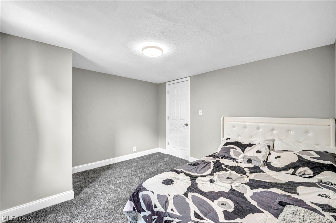 1925 Robindale Street Wickliffe OH 44092