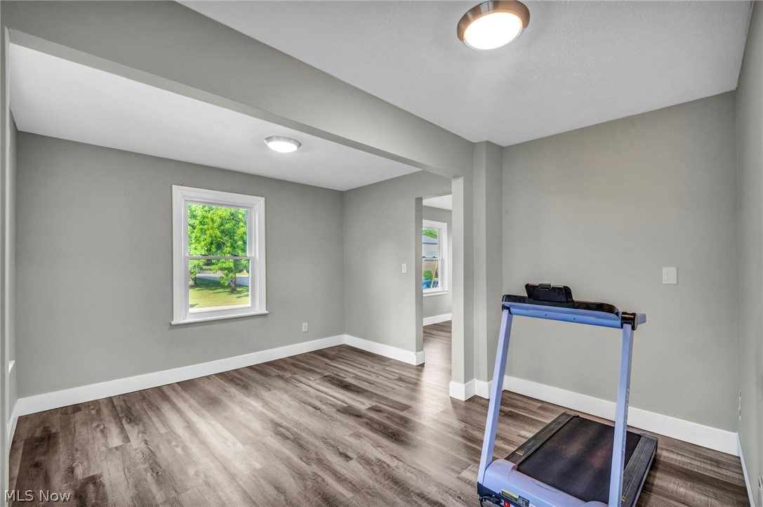 1925 Robindale Street Wickliffe OH 44092