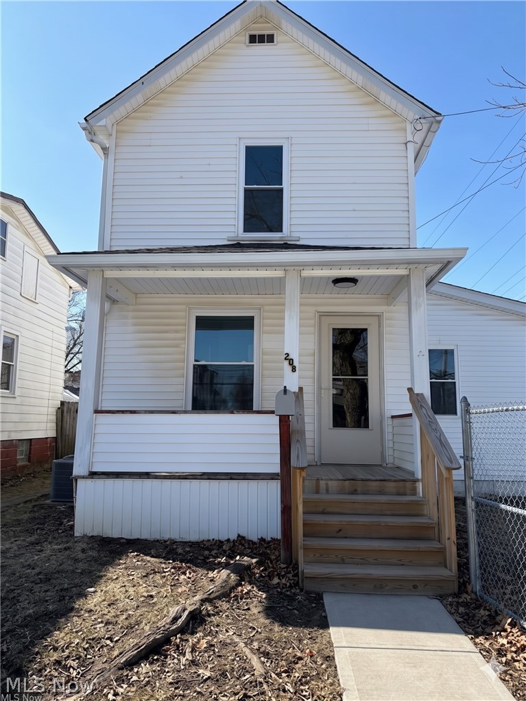 208 S 15th Street Sebring OH 44672
