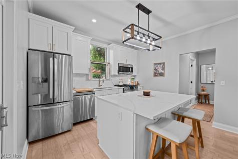 7409 Herman Avenue Cleveland OH 44102