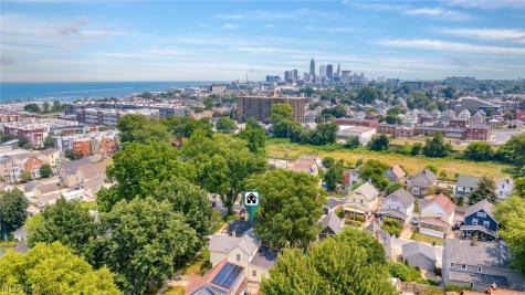 7409 Herman Avenue Cleveland OH 44102