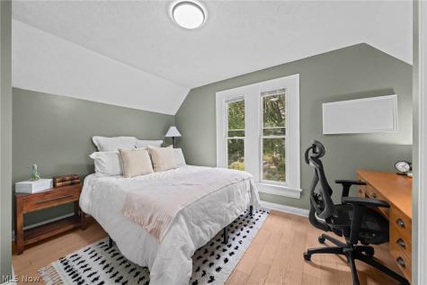 7409 Herman Avenue Cleveland OH 44102