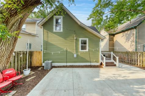 7409 Herman Avenue Cleveland OH 44102