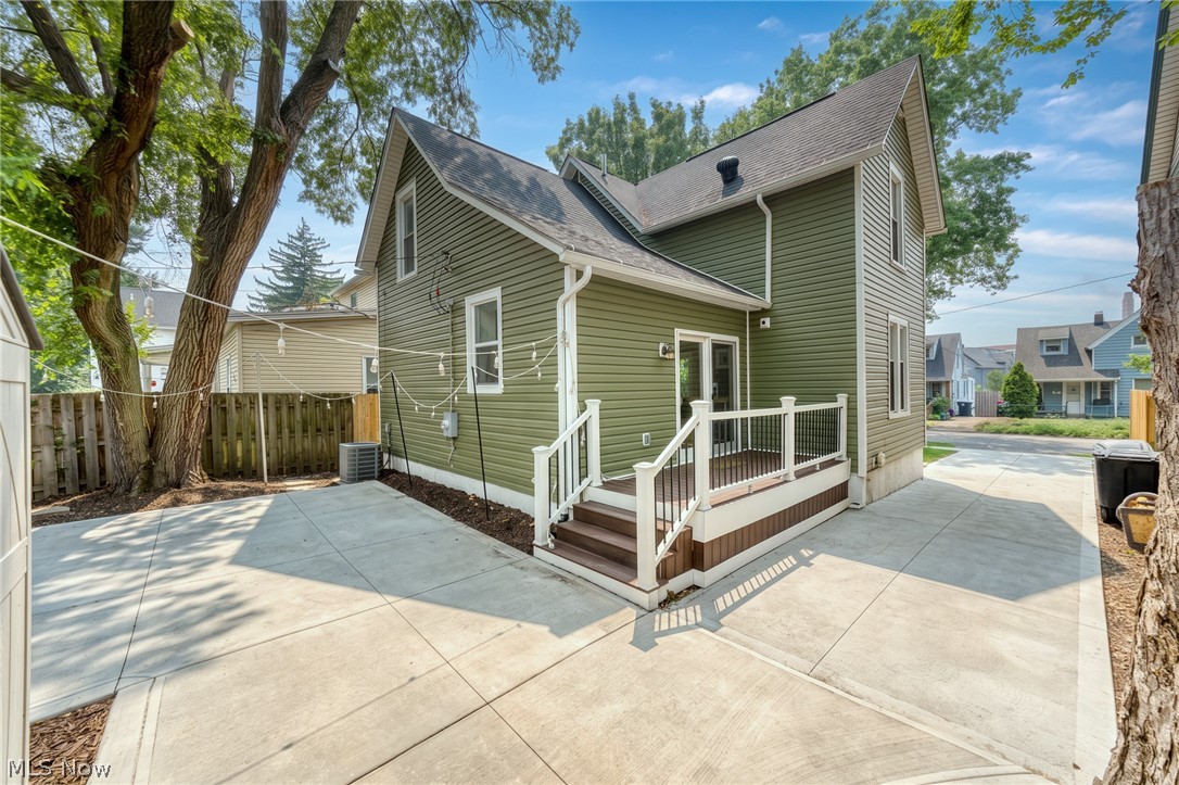 7409 Herman Avenue Cleveland OH 44102