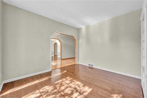 7397 Cherry Hill Lane Broadview Heights OH 44147