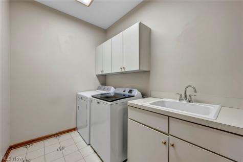 7397 Cherry Hill Lane Broadview Heights OH 44147