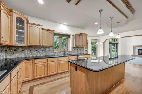 7397 Cherry Hill Lane Broadview Heights OH 44147