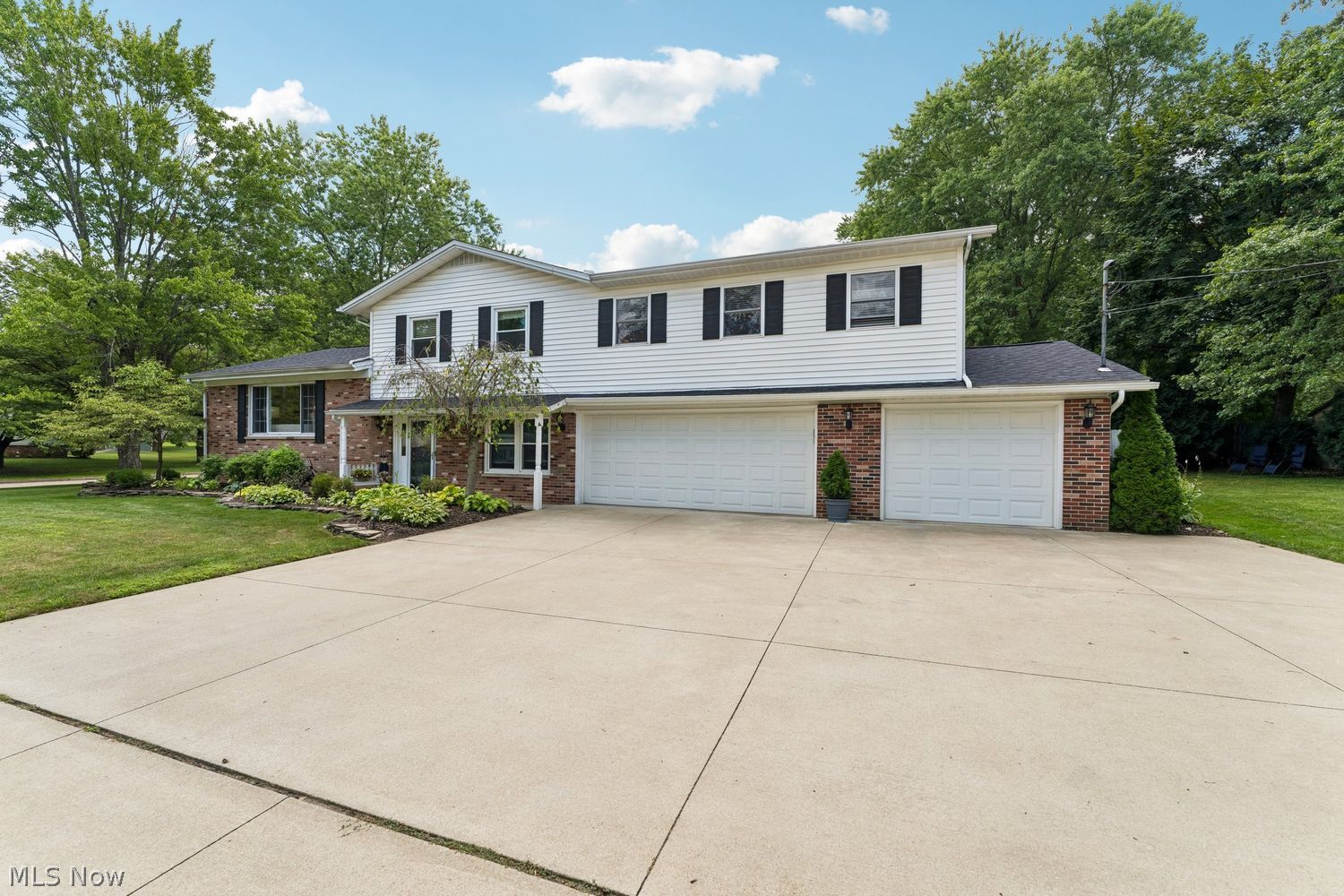 860 Damon Drive Medina OH 44256
