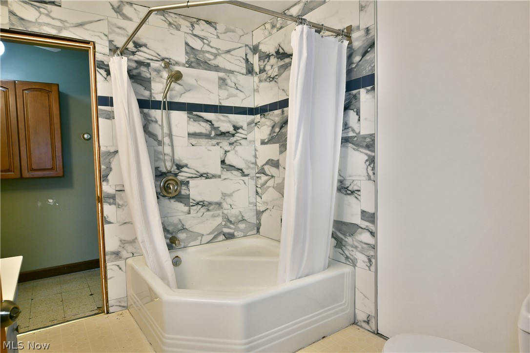 6681 Lakeview Drive Kinsman OH 44428