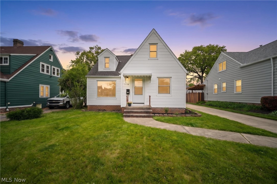 9158 Snow Road Parma OH 44130