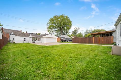 9158 Snow Road Parma OH 44130