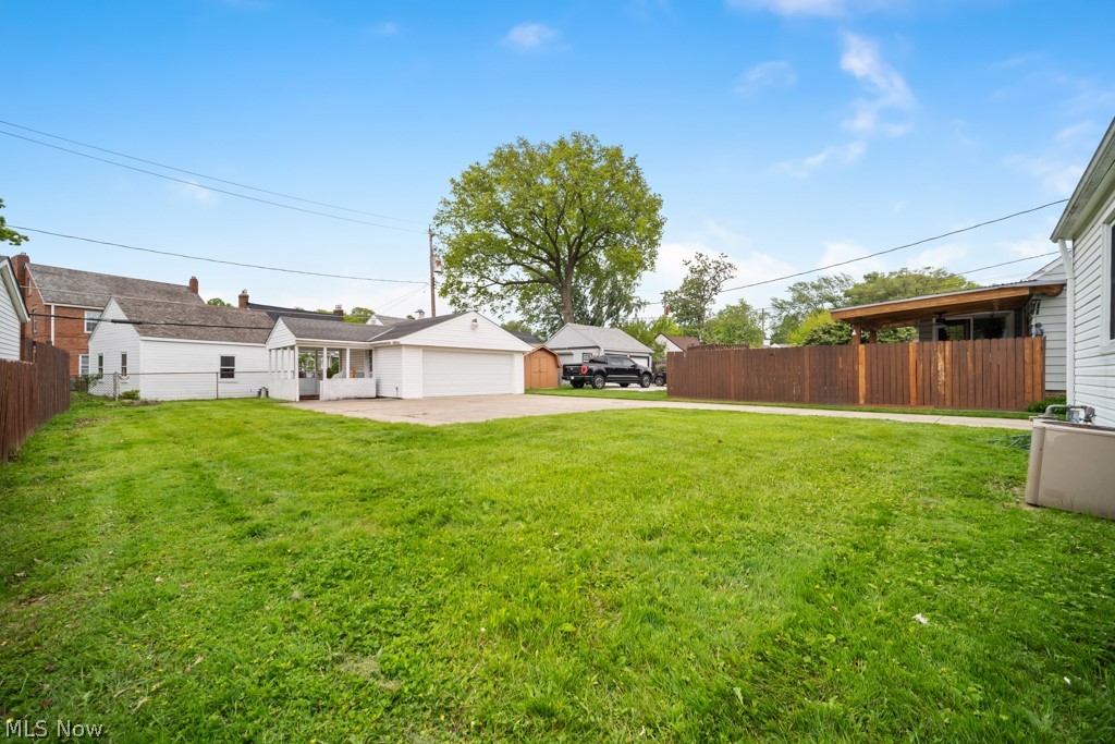 9158 Snow Road Parma OH 44130