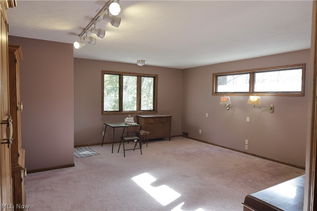 21129 Township Road 303 Coshocton OH 43812