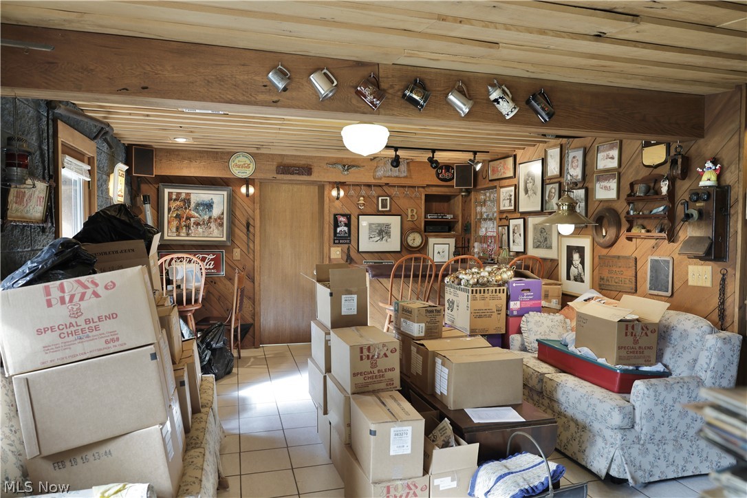 21129 Township Road 303 Coshocton OH 43812