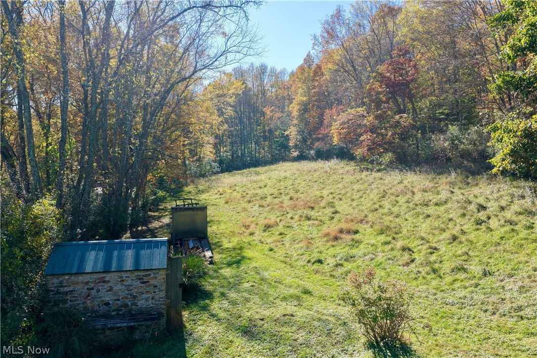 21129 Township Road 303 Coshocton OH 43812