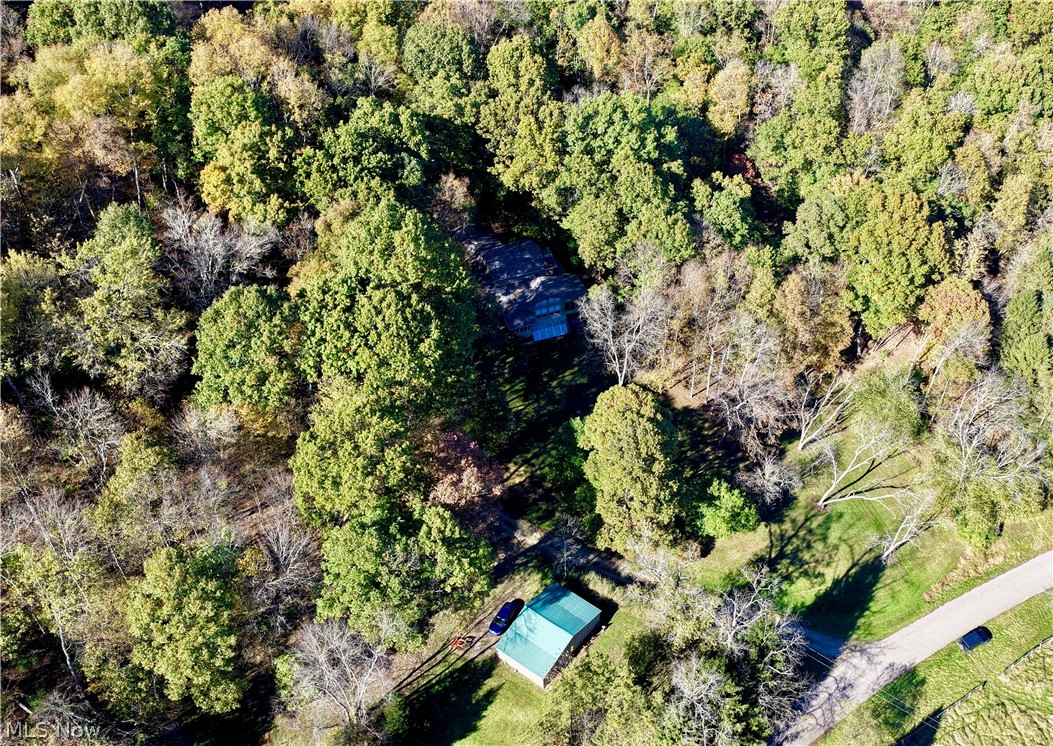 21129 Township Road 303 Coshocton OH 43812