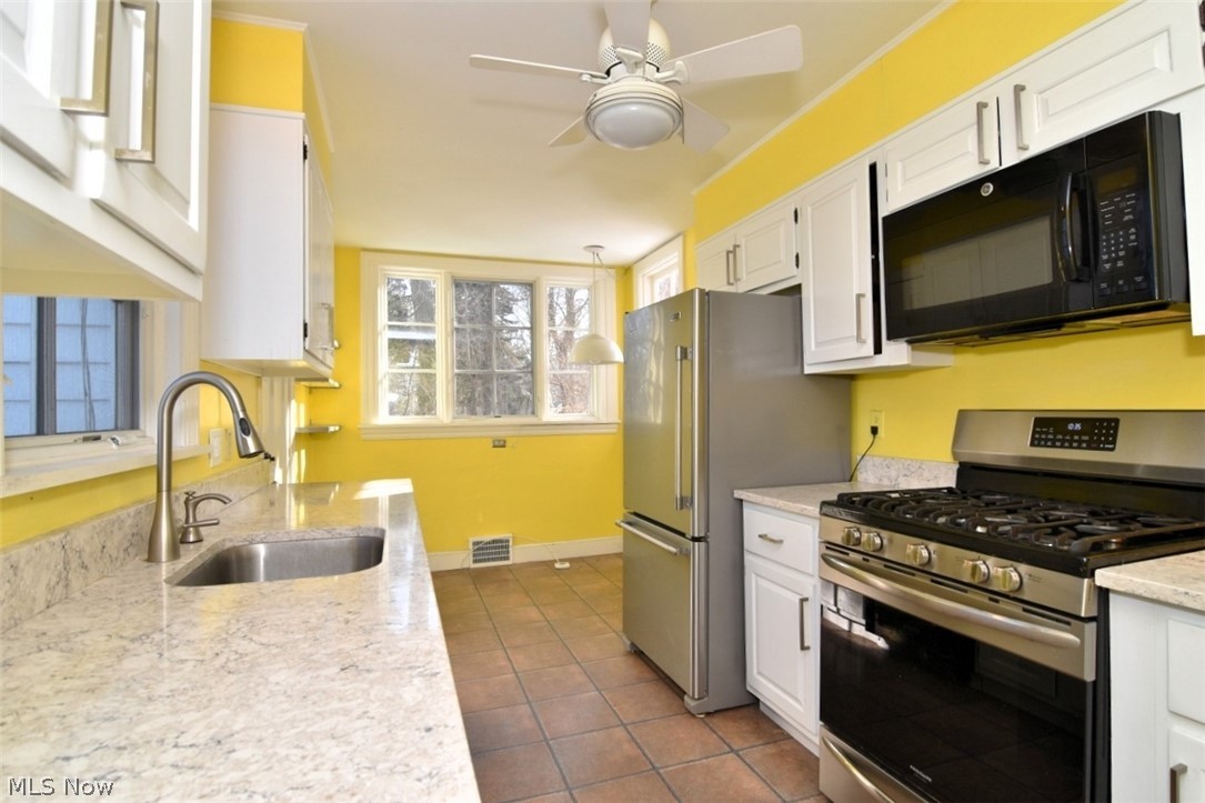 2737 Berkshire Road Cleveland Heights OH 44106