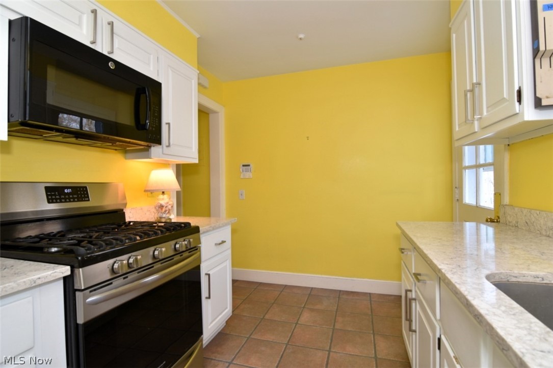 2737 Berkshire Road Cleveland Heights OH 44106